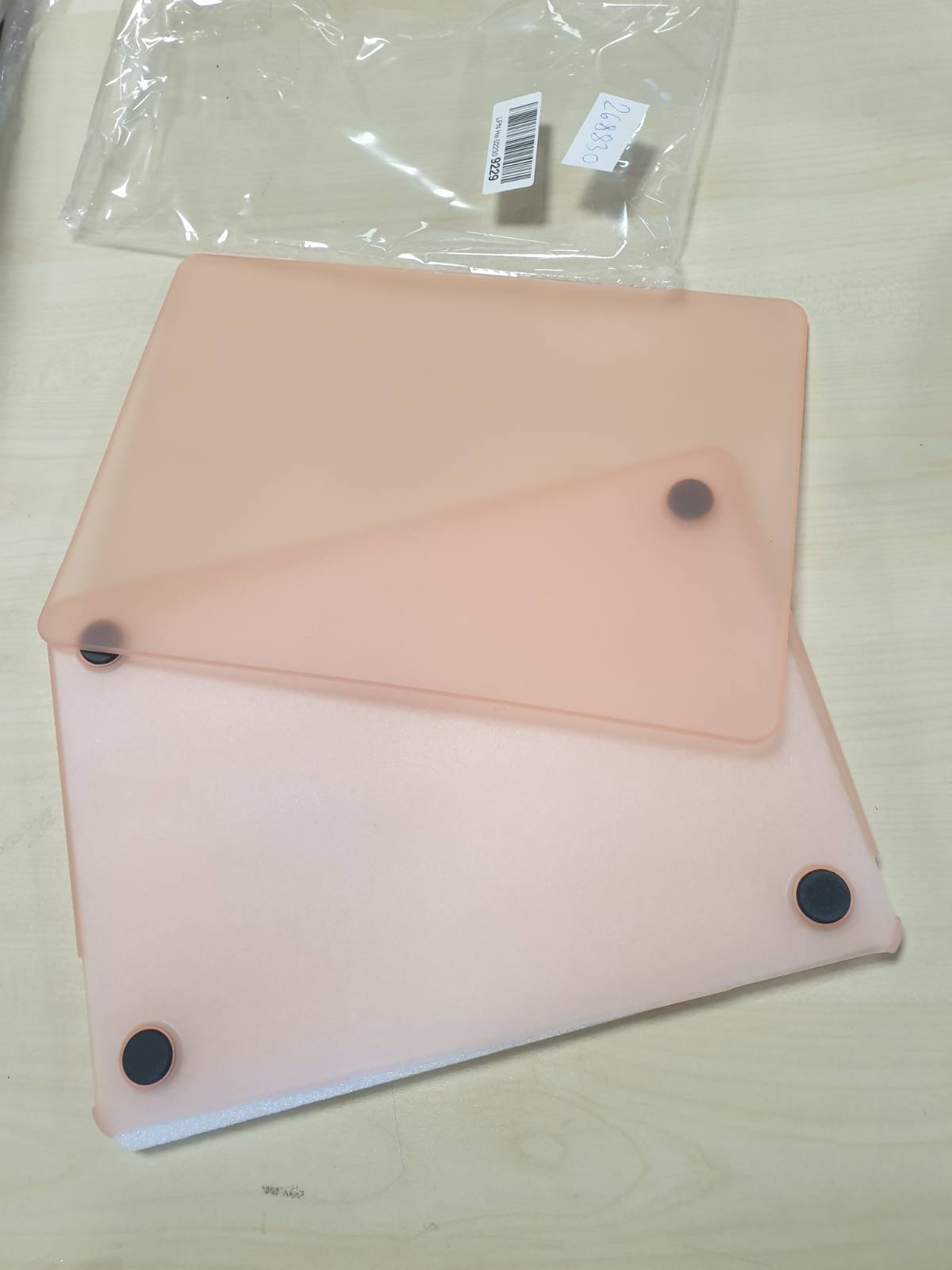 268830 - BLUESWAN Mbështjellëse PP për MacBook Air M5 13-inç (A3449 A3240 A3113 A2681), materiale të pathyeshme, mbështjellëse kundër gjurmëve të gishtave - Rozë pjeshke mat