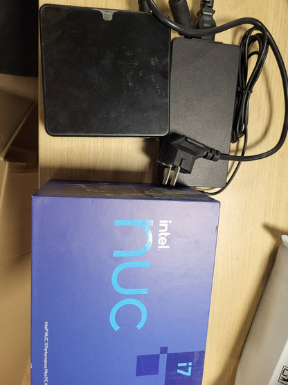 273321 - INTEL NUC 11, Mini PC Desktop, Windows 10 Pro, Intel® Core i7-1165G7, 4-Bërthama, 2.8GHz-4.7GHz Turbo, 8 File, 12MB Cache, 16GB RAM, 512GB PCIe SSD, Grafikë Intel® Iris™ Xe 28W