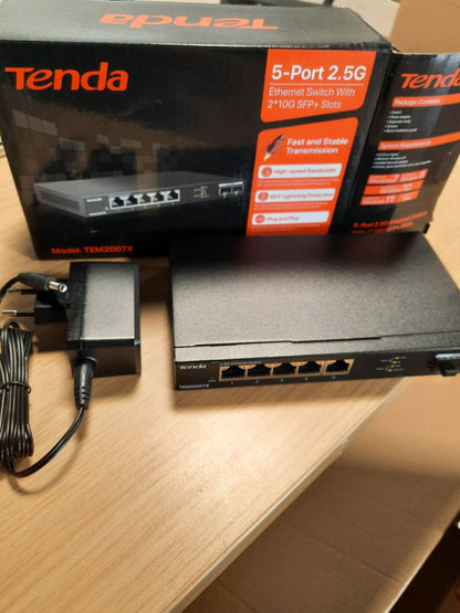 273000 - Tenda 2.5 Gigabit - Ndërprerës Ethernet 2.5G me 5 Porta, 2 Porta SFP+ 10Gbps, Ndërprerës LAN Ethernet i Pamenaxhuar, Kuti Metalike, e Zezë (TEM2007X)