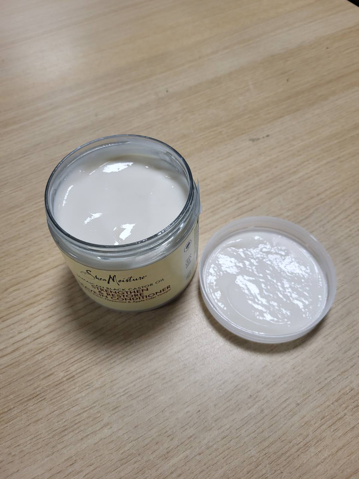 316871 - SHEAMOISTURE Maskë flokësh për forcim dhe rigjenerim, vaj ricini i zi xhamajkan, 431 ml