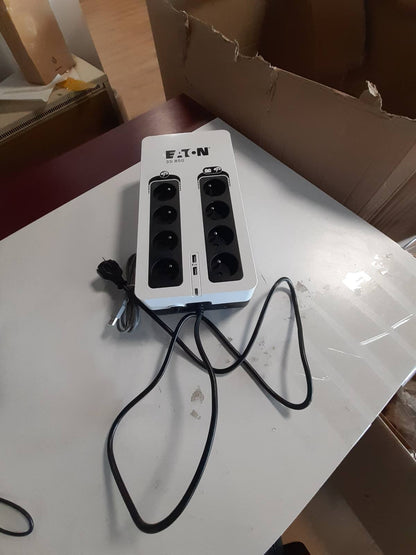 272752 - EATON UPS 3S 850 FR Mbrojtës nga Rryma - 850VA, 8 Priza Franceze, 2 Porta Ngarkimi USB Tipi-A, Ndërfaqe USB, Bardhë e Zi (3S850F)