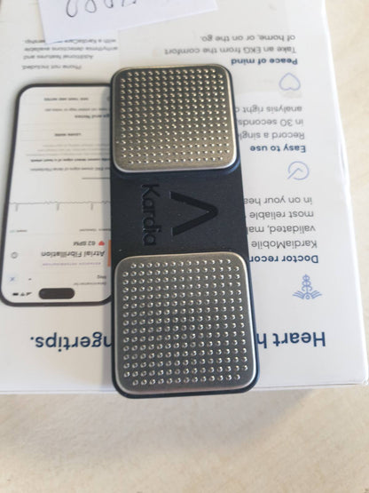 274882 - KARDIAMOBILE Monitor i rrahjeve të zemrës me 1 kanal EKG, regjistrim EKG në shtëpi, zbulon fibrilacionin atrial, rezultate të menjëhershme në 30 sekonda, i lehtë për t’u përdorur, funksionon me shumicën e telefonave inteligjentë
