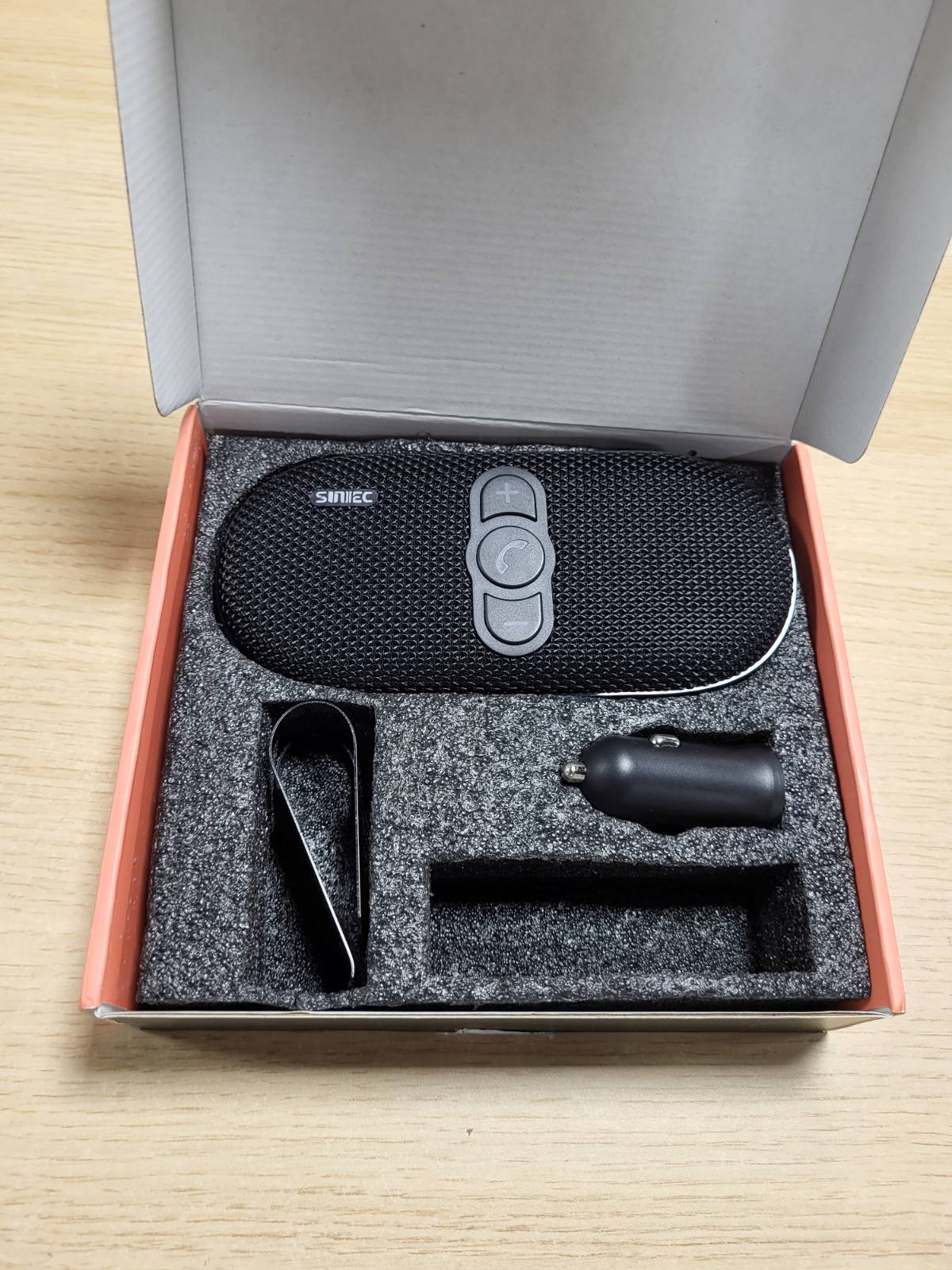 273009 - KIT për makinë Bluetooth 5.1, altoparlant 6W, sistem pa tel, anulim zhurmash, tingull stereo, rilidhje automatike, lidh 2 telefona, GPS, muzikë, e zezë