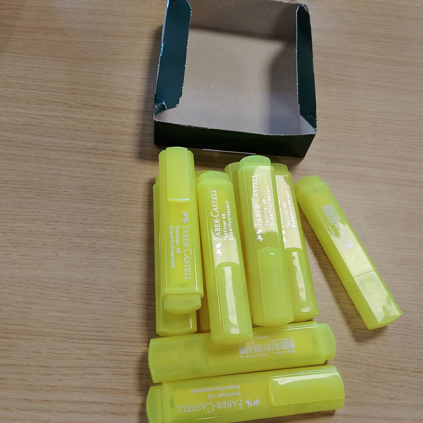 274515 - FABER-CASTELL Kuti me 10 shënjues fluoreshentë Textliner 46, të verdhë