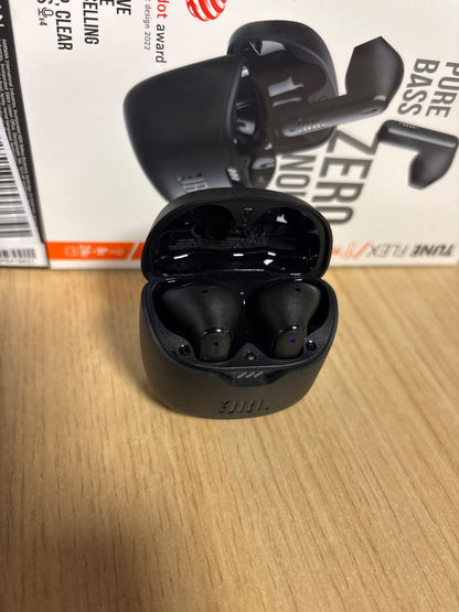 272827 - JBL TUNE FLEX TWS BLACK - Kufje pa tel me anulim zhurme - Tingull i pastër JBL - Jetëgjatësi baterie deri në 32 orë