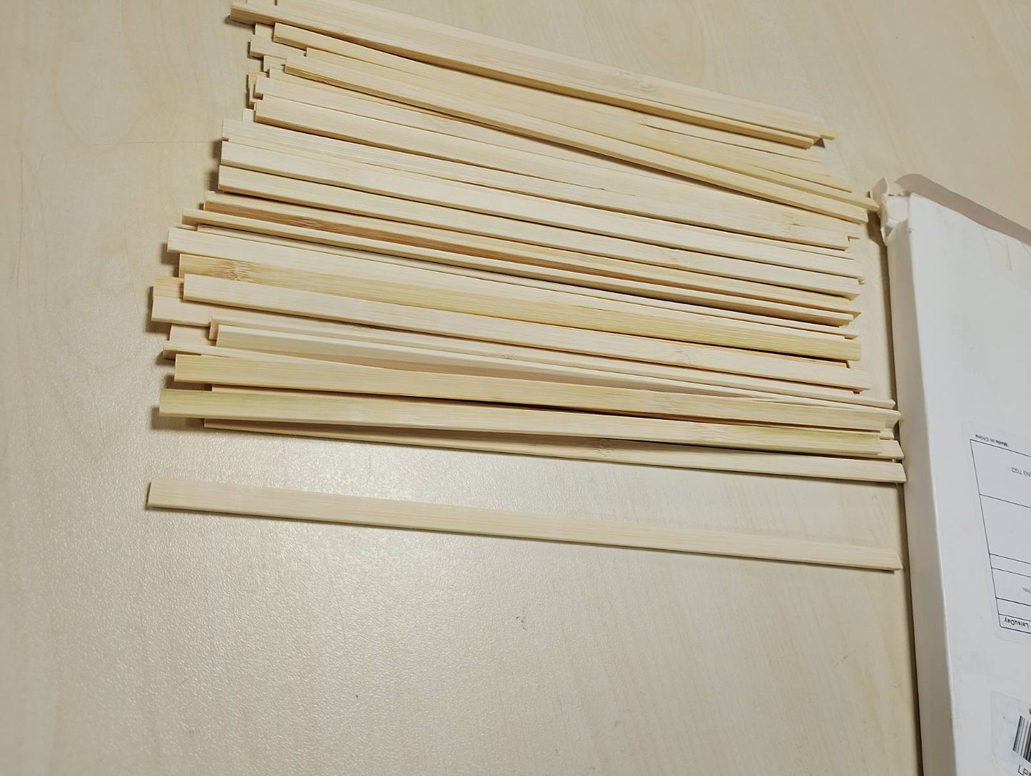 274269 - LeisuDay 57 Shkopinj Artizanal prej Druri, Shufra Druri Katrorë 30cm të Gjatë, Shirita Druri të Sheshtë 9 x 3mm, Spatula Druri, Shkopinj Bambuje për Bërjen e Modeleve, Artizanate DIY