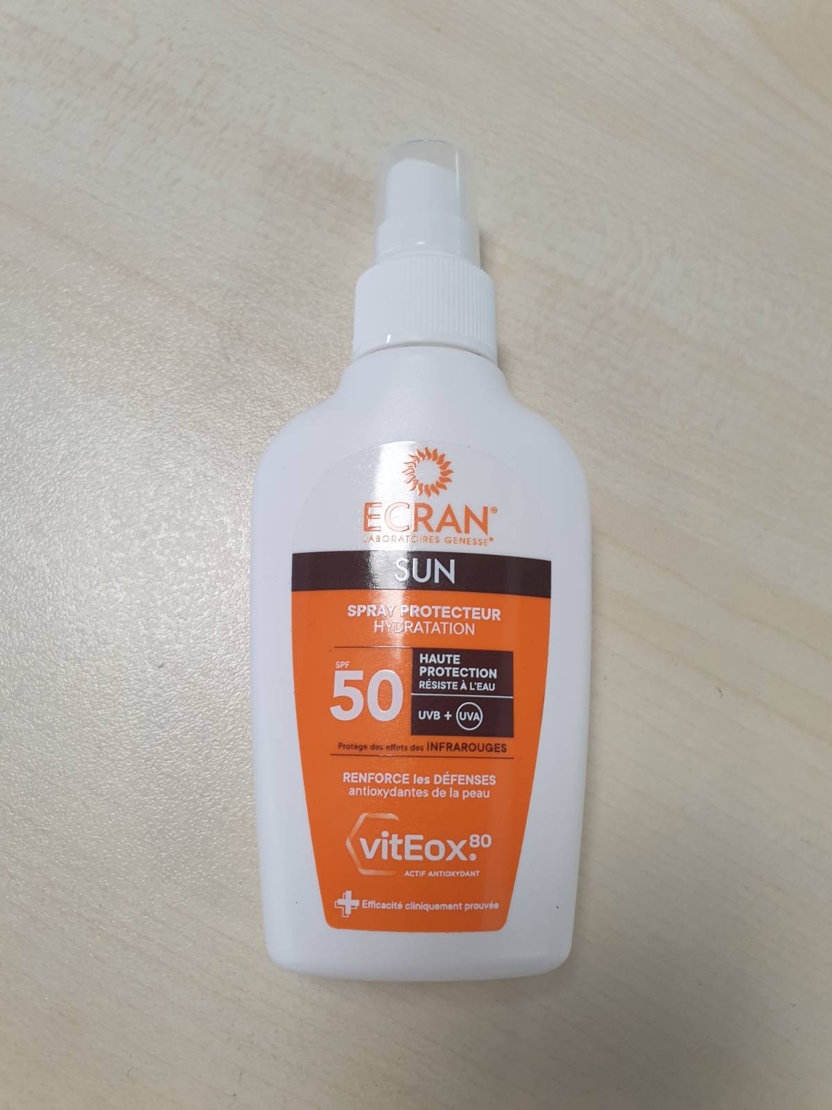 318816 - ECRAN® Sprej Hidratues Mbrojtës, SPF 50, Madhësi udhëtimi, Teknologjia vitEox80, Vitamina E