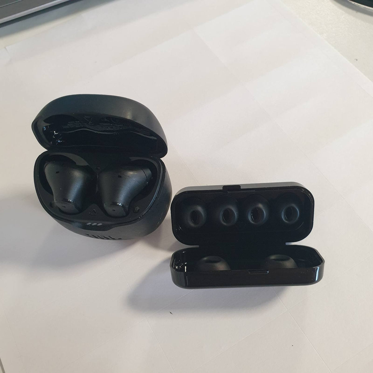 272826 - JBL TUNE FLEX TWS BLACK - Kufje pa tel me anulim zhurme - Tingull i pastër JBL - Jetëgjatësi baterie deri në 32 orë