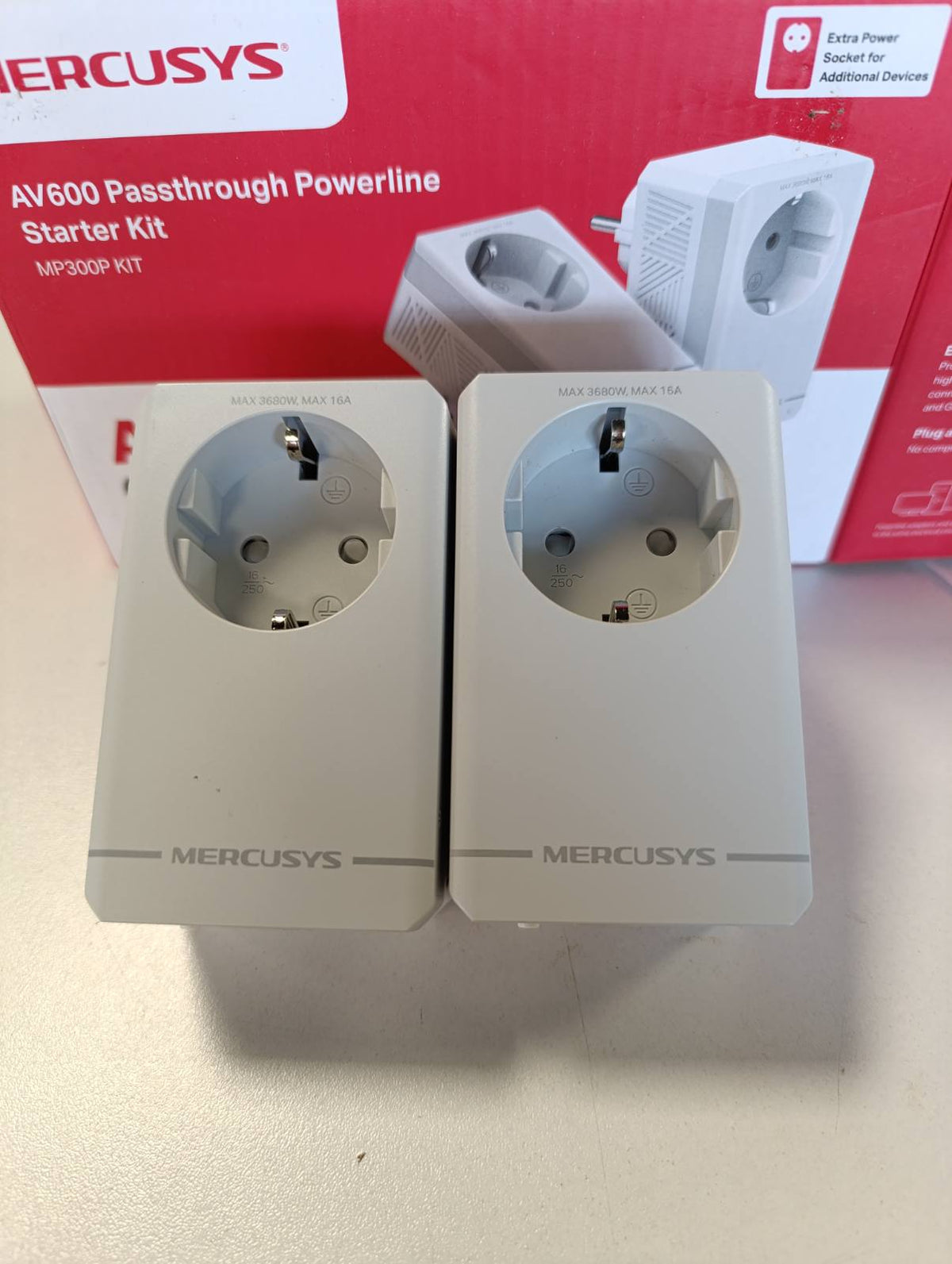 309778 - MERCUSYS Kit MP300P 600Mbps Powerline me 1 Portë dhe Prizë të Integruar Tipi F, Kit me 2 Përshtatës Powerline