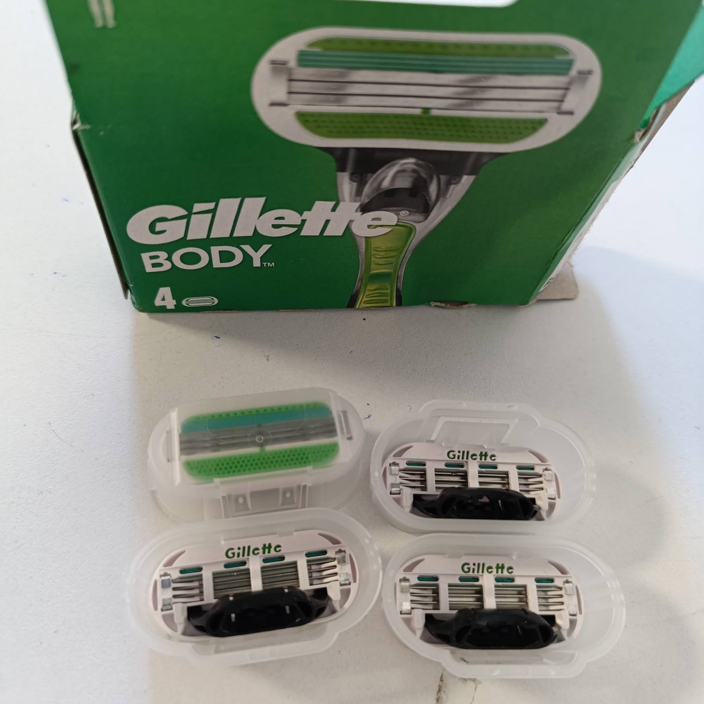 275660 - GILLETTE Brisqe Rroje për Burra, 4 Tehe Zëvendësuese Origjinale