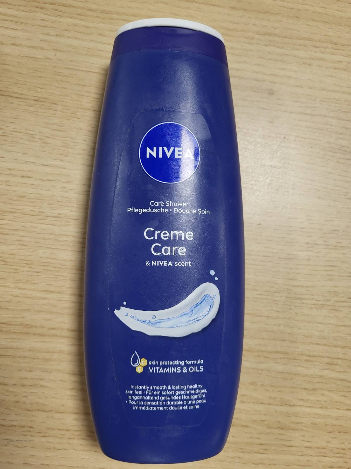 319114 - NIVEA Krem për dush (1 x 500 ml), me vaj farash rrushi dhe bajame të ëmbla, kujdes hidratues për trupin, për lëkurë të thatë.