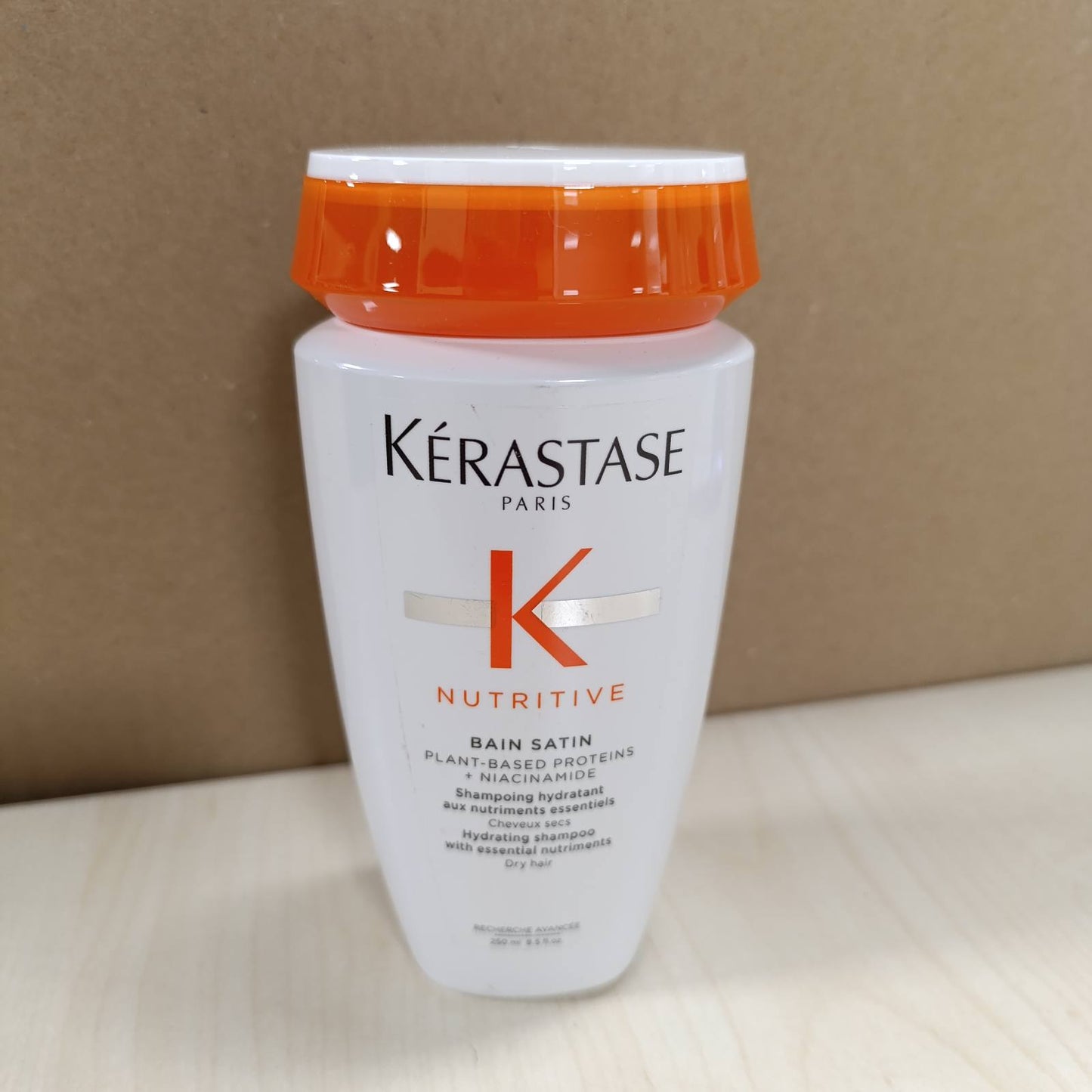 317228 - KERASTASE Nutritive Shampo Satin, 250 ml, e pasur me lëndë ushqyese, pa sulfate
