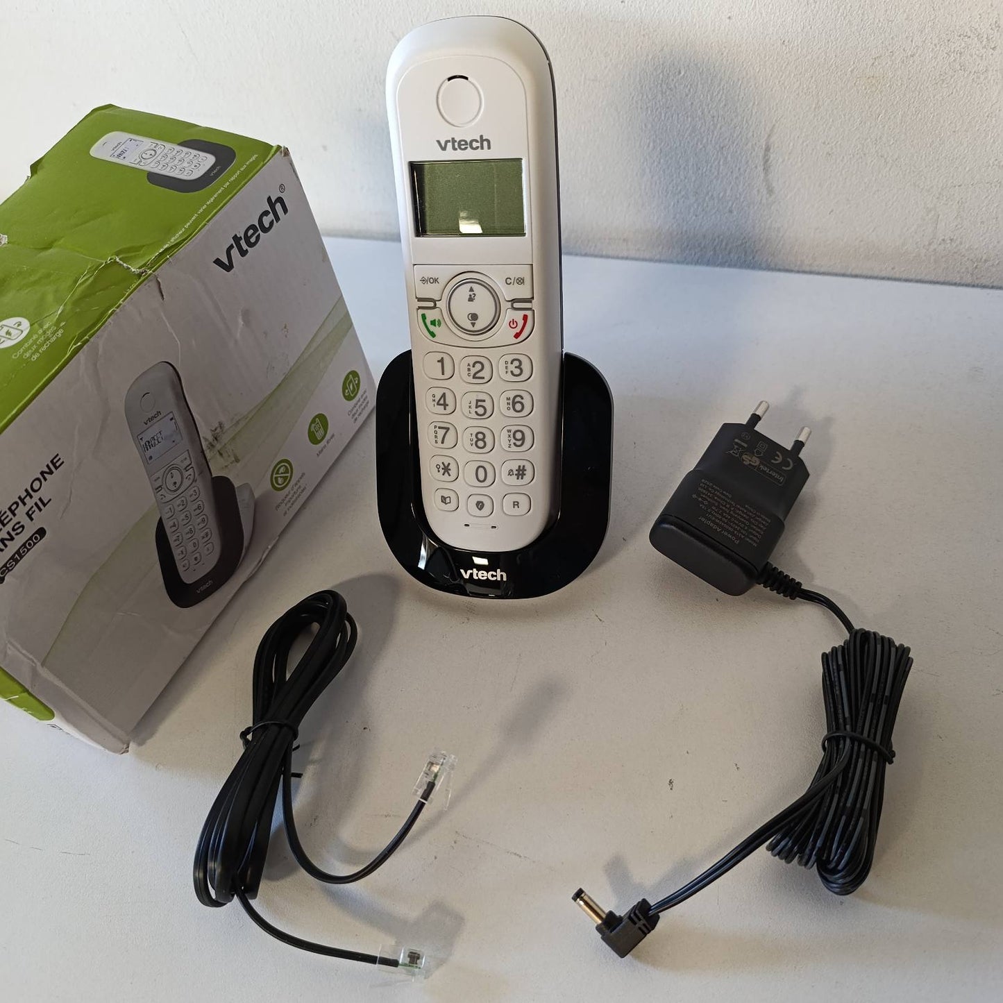 273691 - TELEFON PA TEL DECT VTECH CS1500, karikim të dyfishtë, identifikim thirrësi, altoparlant pa duar, ekran me ndriçim