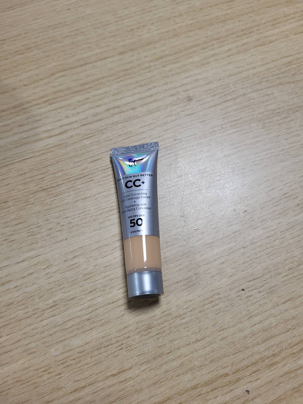 317284 - IT COSMETICS - Krem Korrektues CC SPF50+ - Nuancë e Çelët dhe e Mesme, 12ml