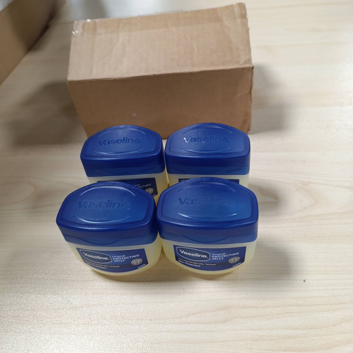 275690 - Vaseline Original Protective Jelly, 4 x 100 ml, Krem Mbrojtës për lëkurë të ndjeshme