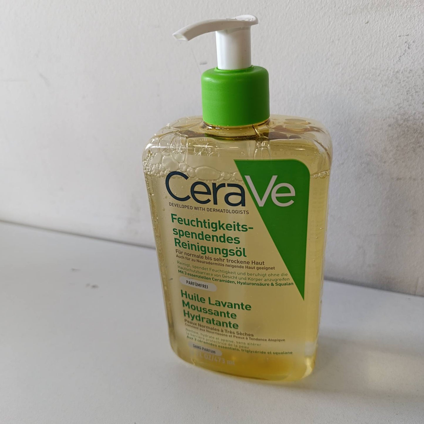 275596 - CERAVE - Vaj Pastrues Hidratues - 473 ml - Hidratim intensiv dhe afatgjatë për lëkurë normale deri në shumë të thatë, pastrues për trupin dhe fytyrën, me 3 ceramide esenciale