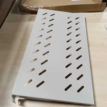 273878 - DIGITUS Rafti i fiksuar 19 inç 1U, Montim përpara, Kapaciteti i ngarkesës 15 kg, Thellësia 250 mm, Për kabinete rrjeti dhe serveri me thellësi 450 mm ose më shumë - Gri