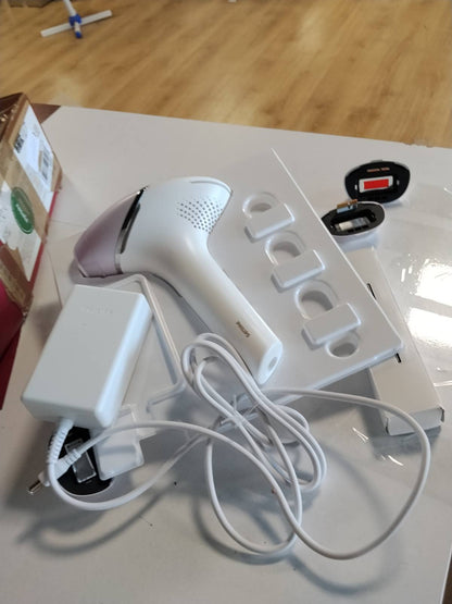 315007 - PHILIPS Lumea IPL Series 8000 – Pajisje IPL për heqjen e qimeve, BRI949/00, përfshirë makinë prerëse dhe 4 aksesorë për trupin, fytyrën, zonën e bikinive dhe sqetullat