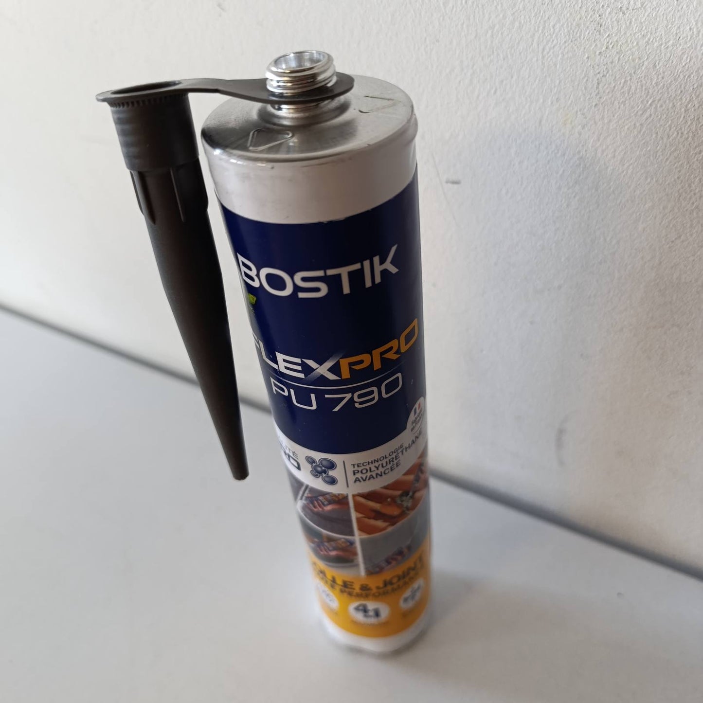 289298 - BOSTIK Ngjitës Flexpro PU 790 Gri Antracite RAL 7016 – Izolues, Ngjitës dhe Flago shumëpërdorimësh – 300 ml
