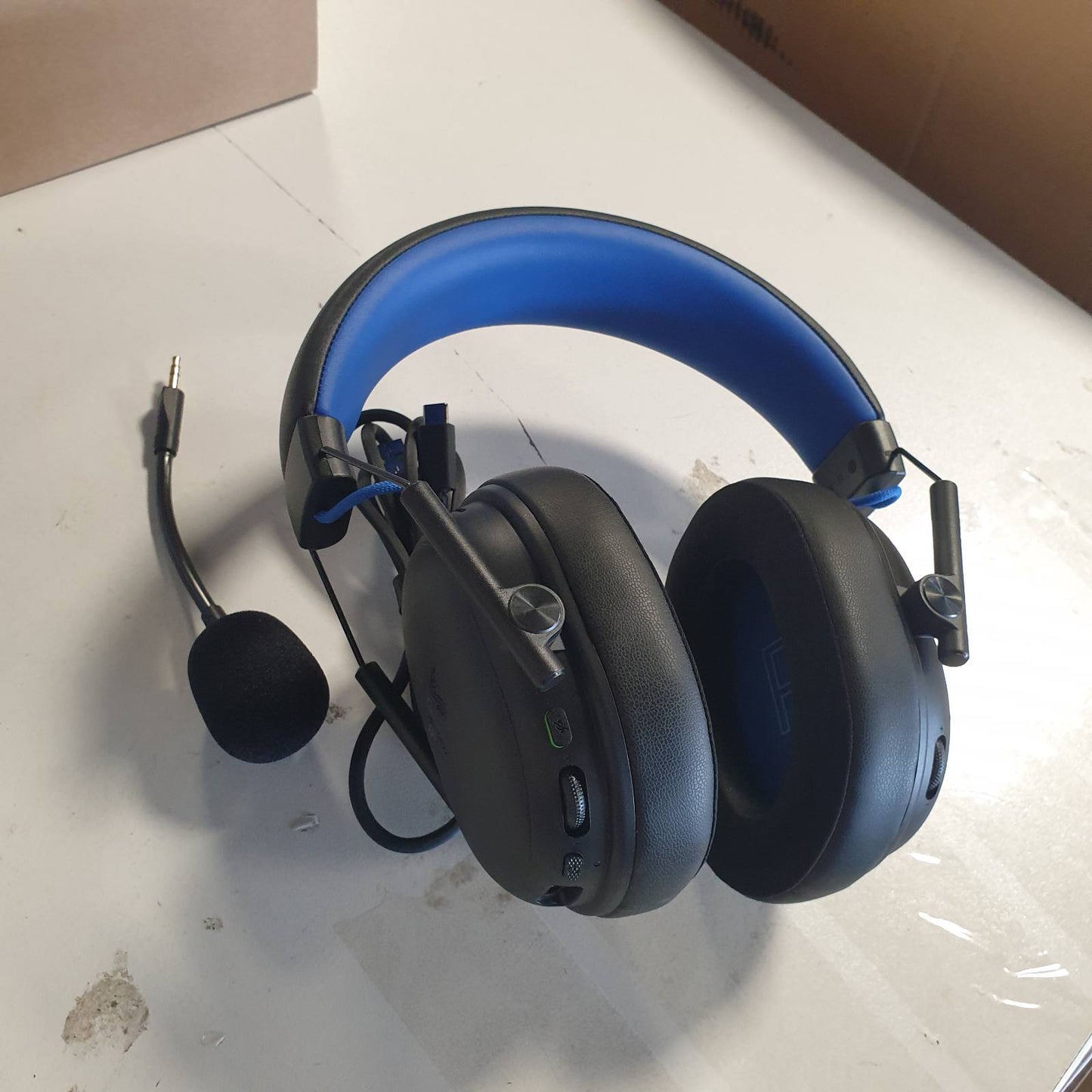 272812 - RAZER Kufje BlackShark V3 X HyperSpeed, 270g, Drajverë Triforce 50mm, Mikrofon i shkëputshëm, HyperSpeed 2.4GHz dhe Bluetooth, PS5/PC, ngjyrë e zezë