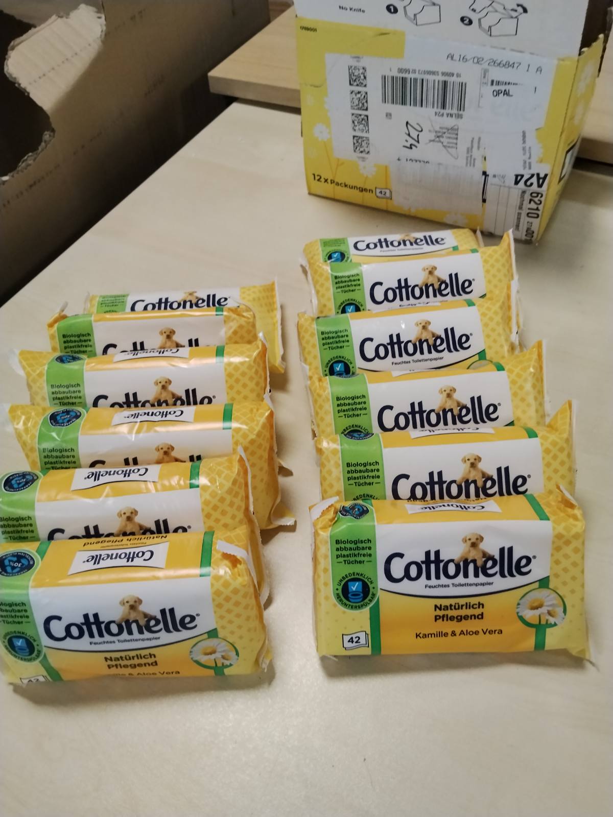 316562 - COTTONELLE Letër higjienike e lagësht, Kamomil dhe Aloe Vera, biodegraduese, pa plastikë, ripërdorshme, pako me 12 x 42 peceta
