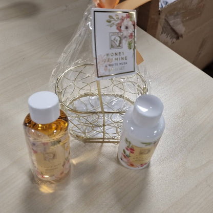 300951 - ACCENTRA – Set Dhurate për Dush për Gra HONEY JASMINE, 3 pjesë: xhel dushi 200 ml, locion trupi 200 ml, sapun 100 g, në shportë teli