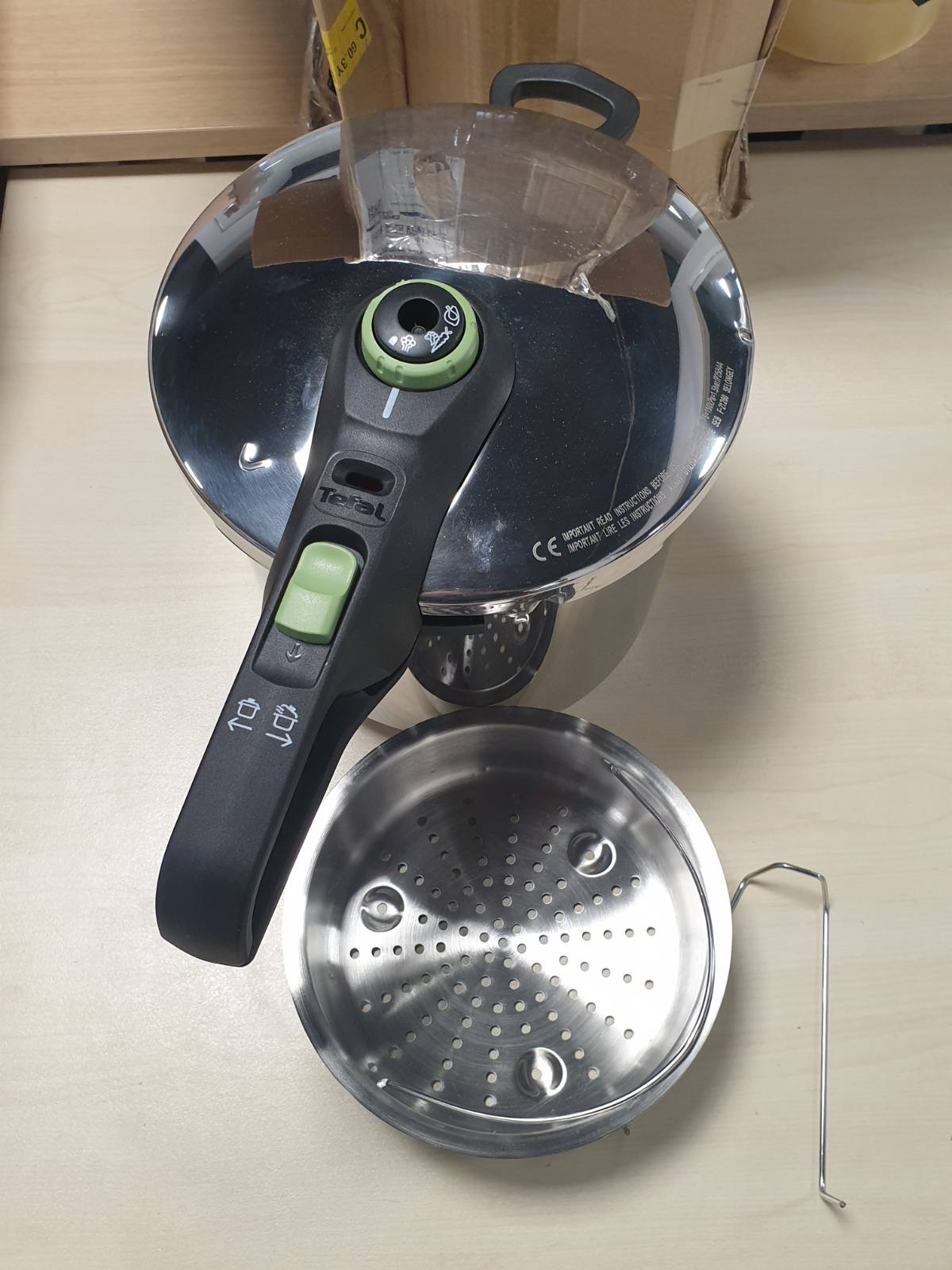 162113 - TEFAL Tenxhere me Presion Secure Trendy P2584400, 8L, Induksion, Çelik Inoks, 2 Programe Gatimi me Avull, Prodhuar në Francë