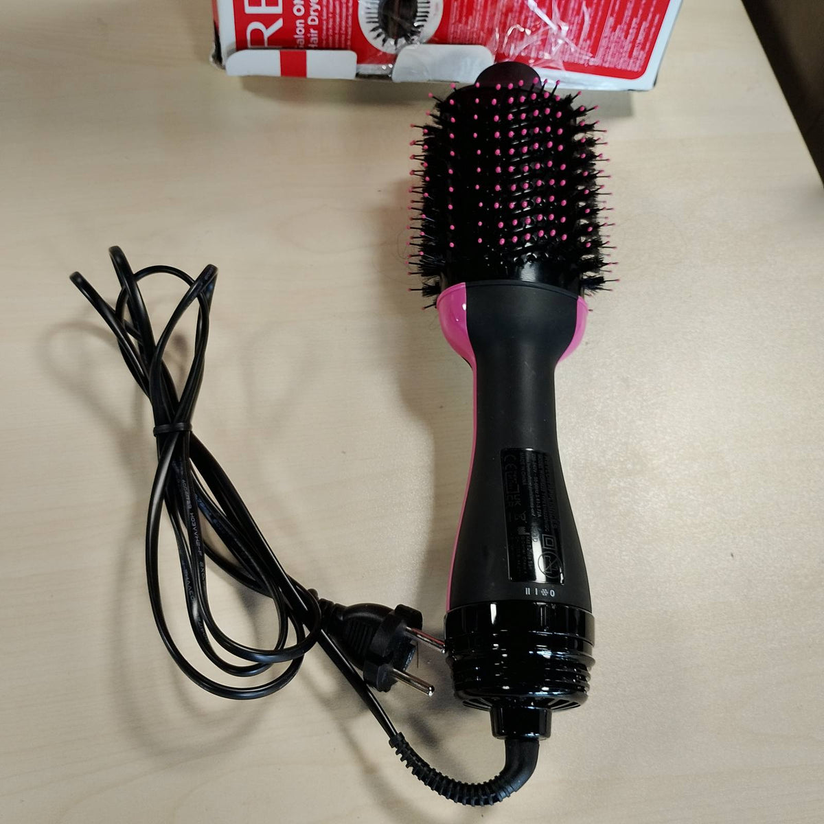 298045 - REVLON Tharëse flokësh Salon RVDR5222, teknologji IONIKE dhe QERAMIKE, për flokë të gjatë dhe të mesëm