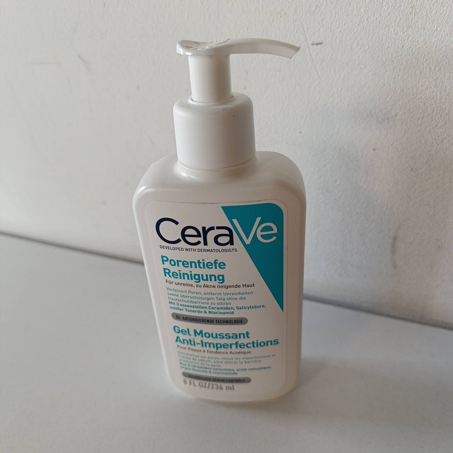 317484 - CERAVE Xhel Pastrues për Kontrollin e Njollave, 236ml, me Acid Salicilik, për Lëkurë të Prirur ndaj Akneve
