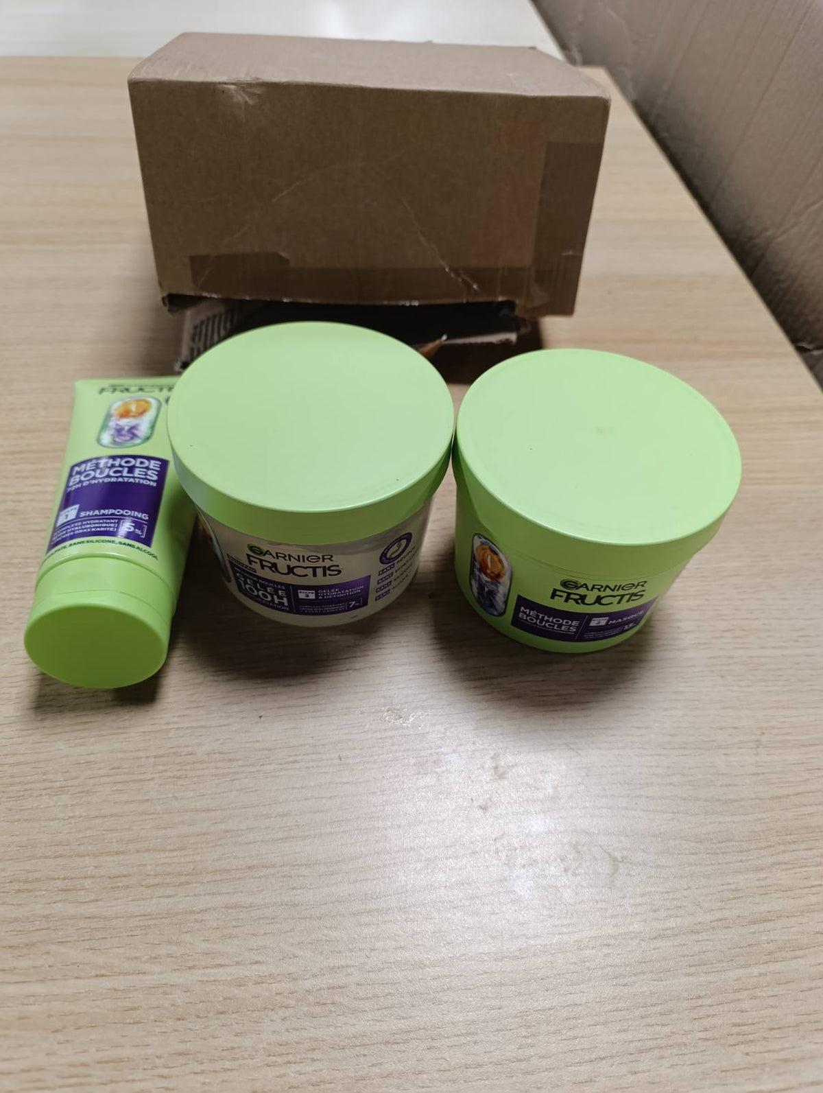 317204 - GARNIER FRUCTIS - Rutinë me 3 Produkte për Flokë Kaçurrela: Shampo, Maskë dhe Xhel Hidratues, Acid Hialuronik