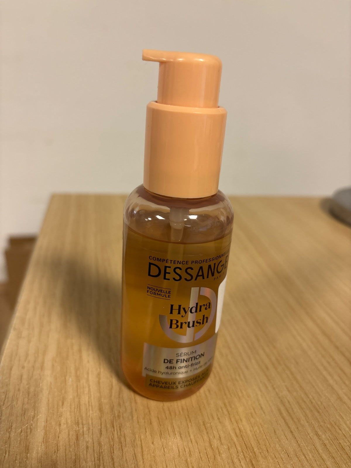 318684 - DESSANGE - Serum për flokë pa shpëlarje Thermo-Protector Hydra Brush - Acid hialuronik dhe vaj trëndafili - Hidraton, mbron dhe përcakton - Flokë të ekspozuar ndaj nxehtësisë - 110 ml
