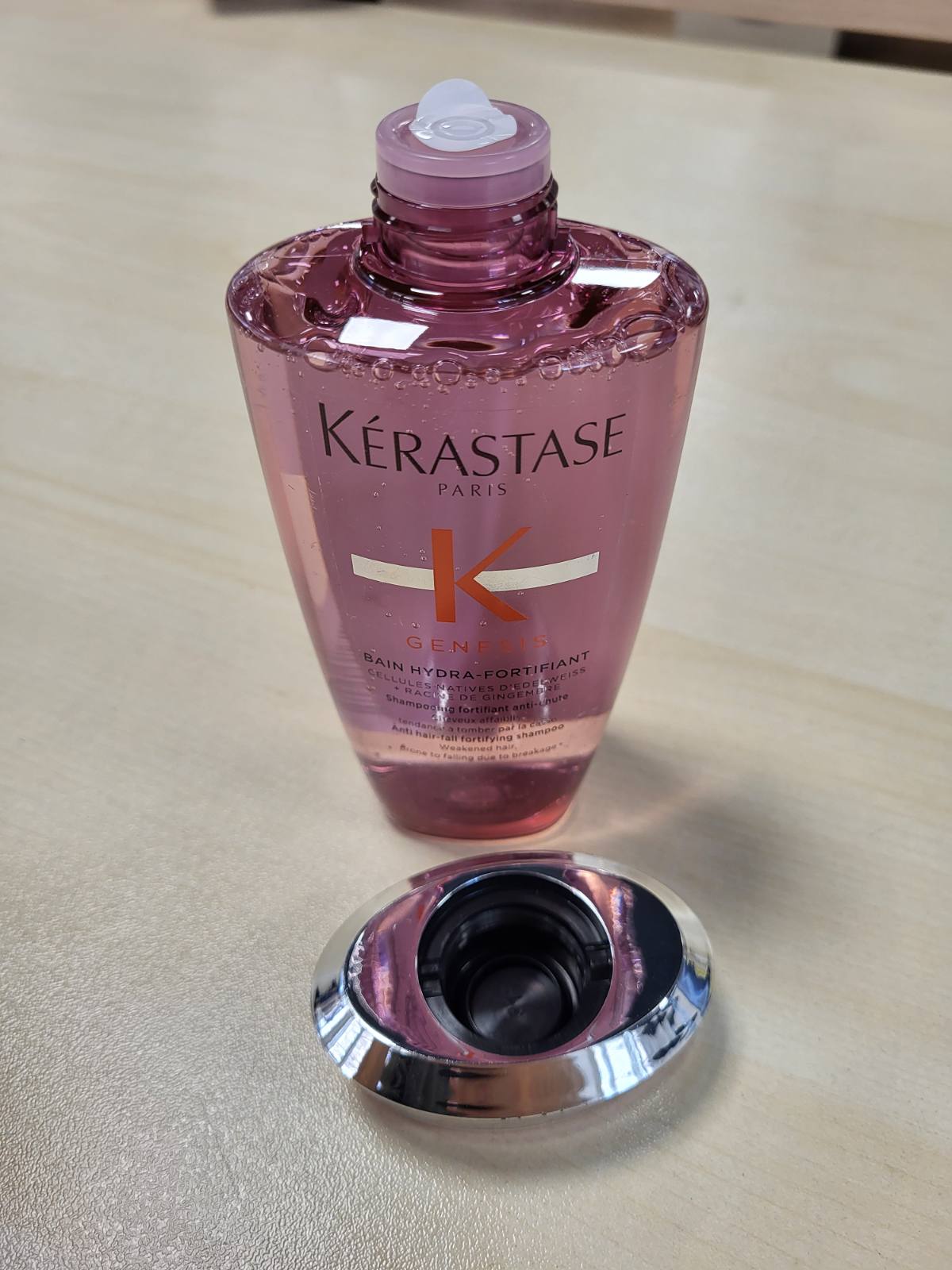 317025 - KERASTASE Genesis Shampo Hidratuese, Kundër Rënies së Flokëve, 97% Rënie e Flokëve për shkak të Këputjes, me Aminexil, Pa Silikon