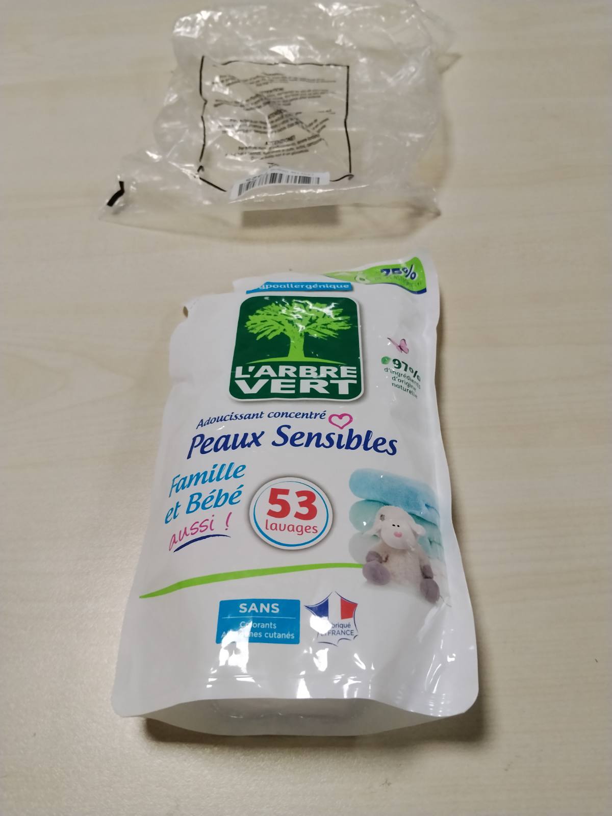 319191 - L'ARBRE VERT Zbutës rrobash i koncentruar, 800 ml, hipoalergjik, 53 larje