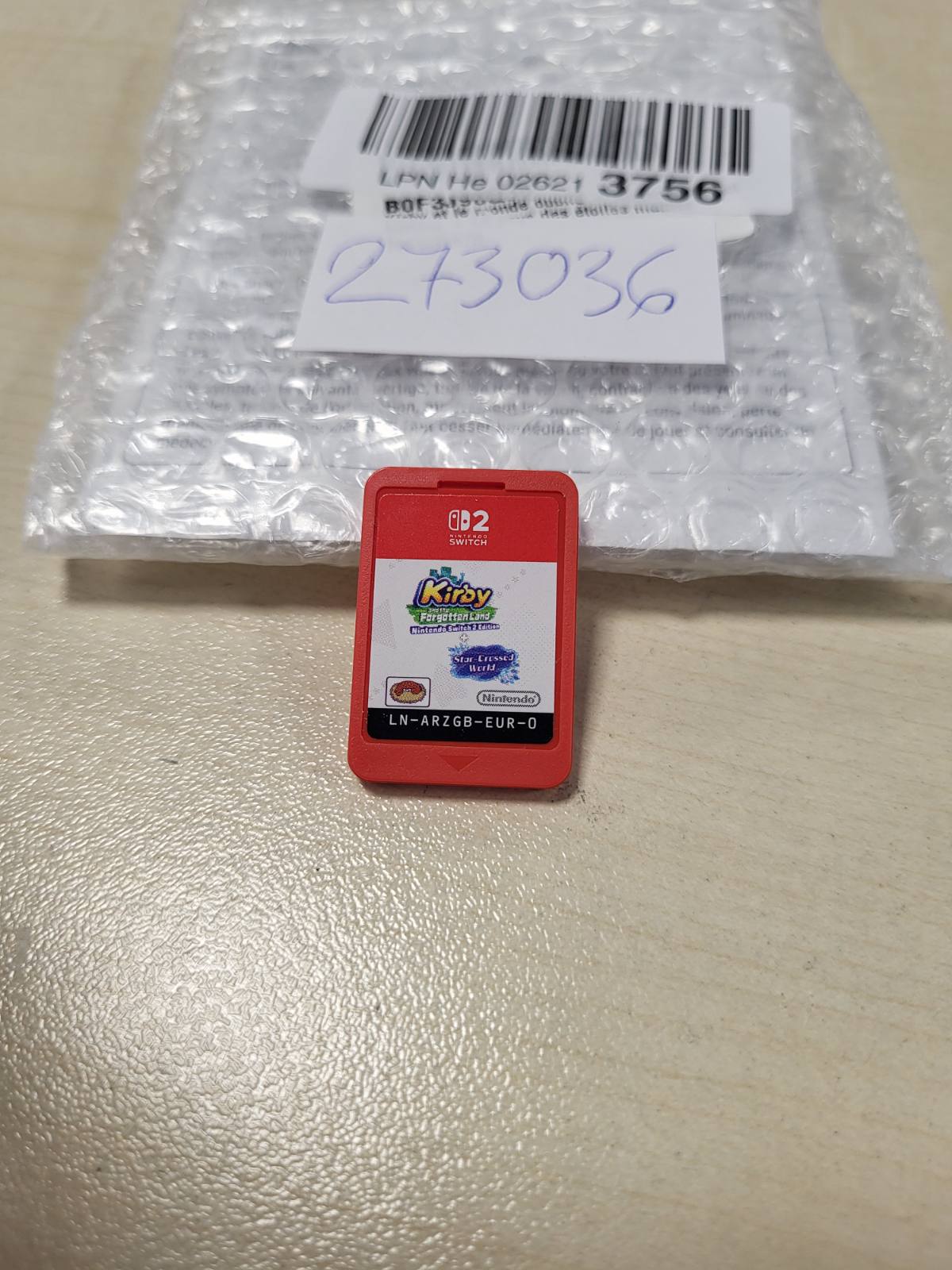 273036 - KIRBY dhe Bota e Harruar - Nintendo Switch 2 Edition + Toka e Yjeve që Bien