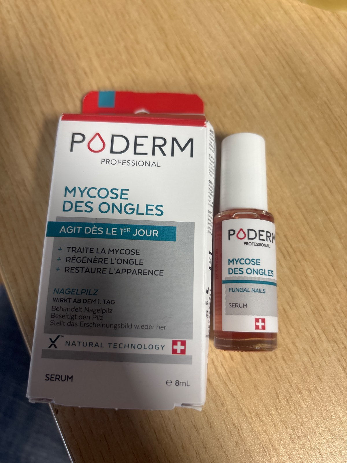 316959 - PODERM - Trajtim 2-në-1 për kërpudhat e thonjve - Kujdes profesional për këmbët/duart - Prodhuar në Zvicër