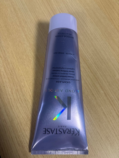 316285 - KERASTASE Blond Absolu - Balsam për Forcim të Thellë Cicaflash - 250 ml, Riparues dhe Kundër Thyerjes, Flokë Bjondë, të Zbardhur ose të Ngjyrosur