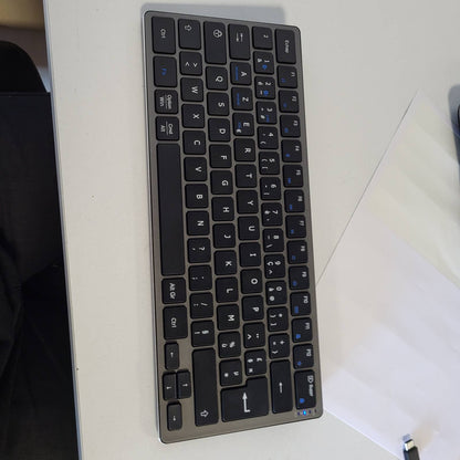 320189 - AMAZON BASICS Tastiera pa tel për tableta, e pajtueshme me PC, MacOS, laptop, smartphone, tablet, 2.4GHz, 300g