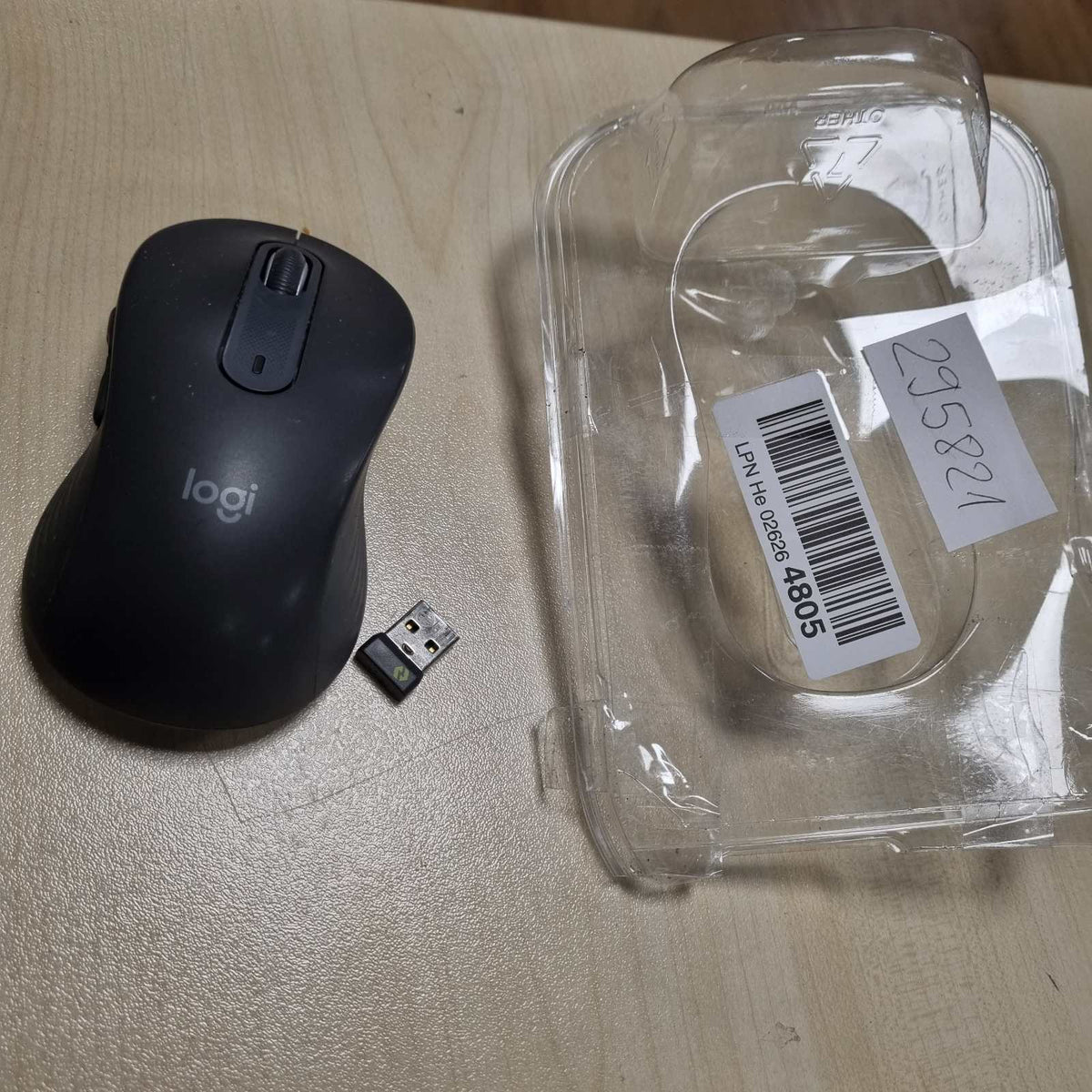 295821 - LOGITECH M650 L Mausi i majtë pa tel, për duar të mëdha, klikime të heshtura, butona anësorë të programueshëm, Bluetooth