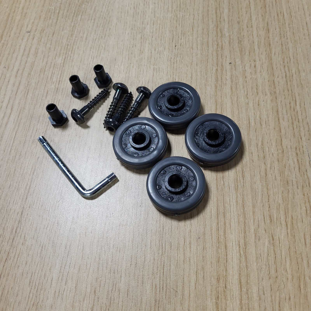 302065 - Foppapedretti 4 rrota gome për Assai, ⌀ 4cm, E zezë