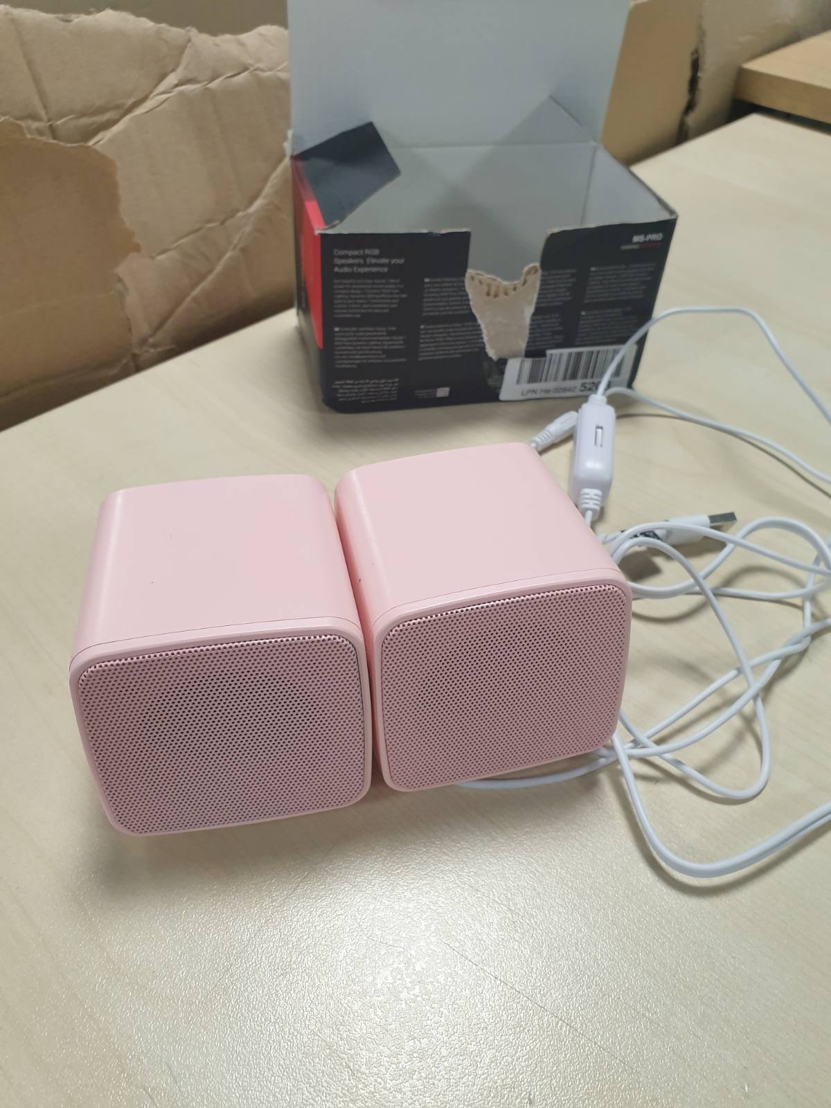 277138 - MARS GAMING MS-PRO Altoparlantë Kompaktë 10W, Rrjedhje Dinamike RGB, Altoparlantë PC me Kuti Kontrolli dhe Hyrje Jack 3.5 mm, Rozë