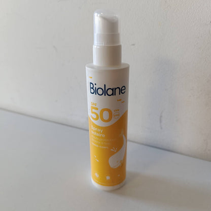 317208 - BIOLANE Sprej mbrojtës nga dielli për foshnje 200ml SPF50, Mbrojtje e lartë UVA/UVB, Lëkurë e ndjeshme, Rezistent ndaj ujit, Fytyrë dhe trup, Prodhuar në Francë