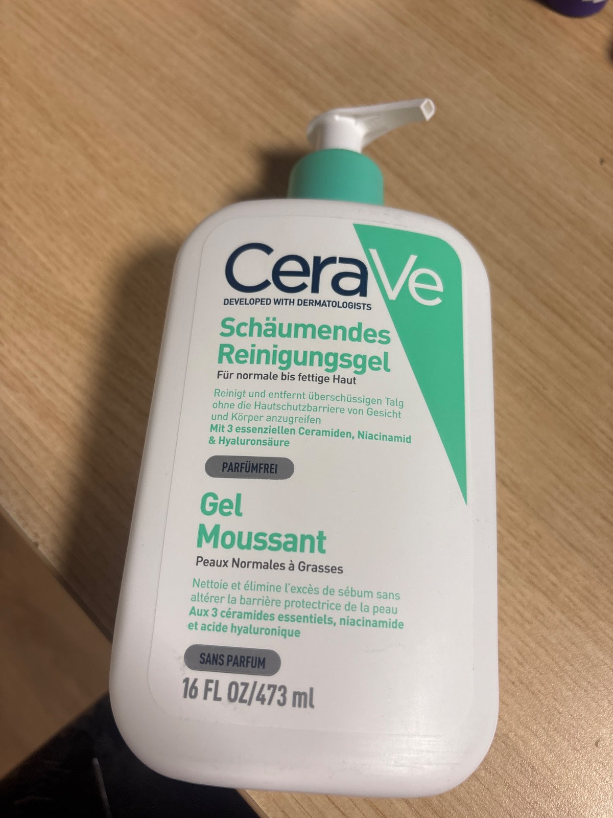 317697 - CERAVE Xhel Pastrues me Shkumë, 473ml, për lëkurë normale deri në të yndyrshme, heq vajin e tepërt dhe papastërtinë, i pasuruar me ceramide esenciale, niacinamidë dhe acid hialuronik