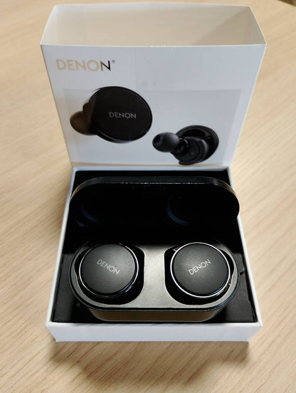 267548 - Kufje pa tel Denon PerL Pro Premium True, profil i personalizuar i zërit me Teknologjinë Akustike Adaptive Masimo, anulim zhurmash, rezistencë ndaj ujit dhe mikrofonë të integruar, të zeza
