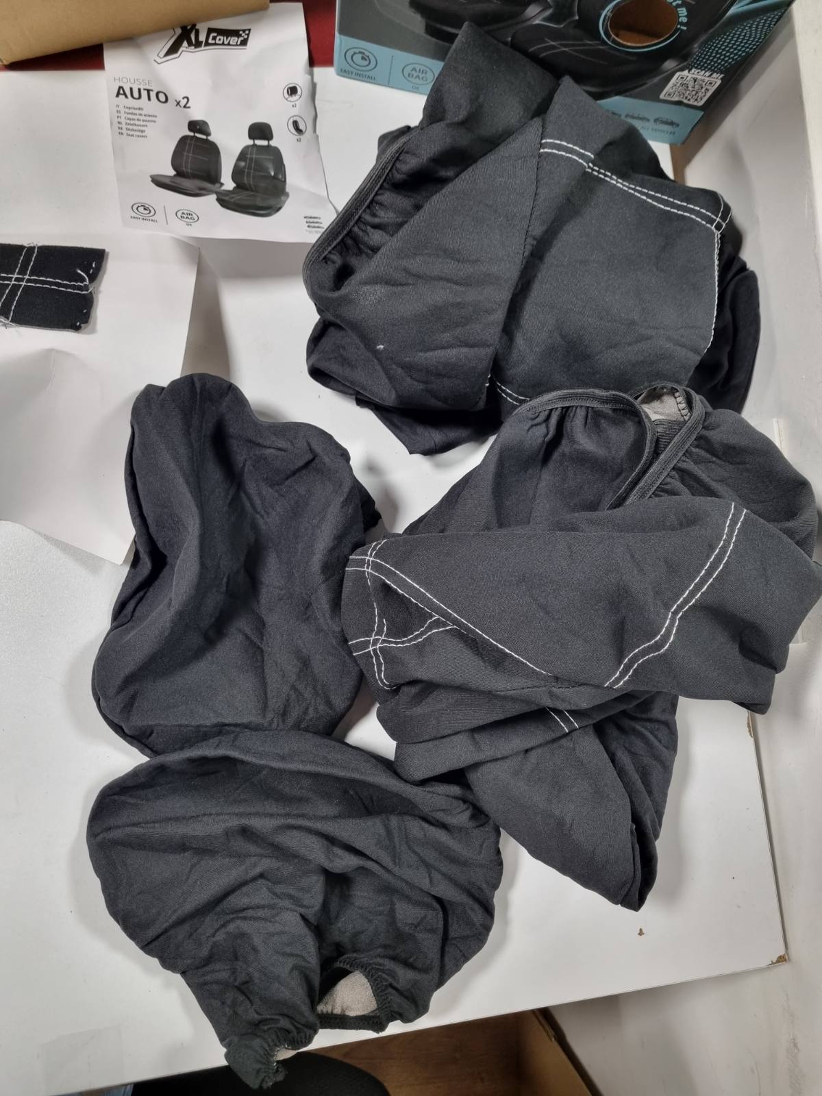 313721 - Set Mbulesash XL me 2 Mbulesa për Sediljet e Përparme të Makinës, Airbag të Zi ISOFIX, të Papërshkueshëm nga Uji