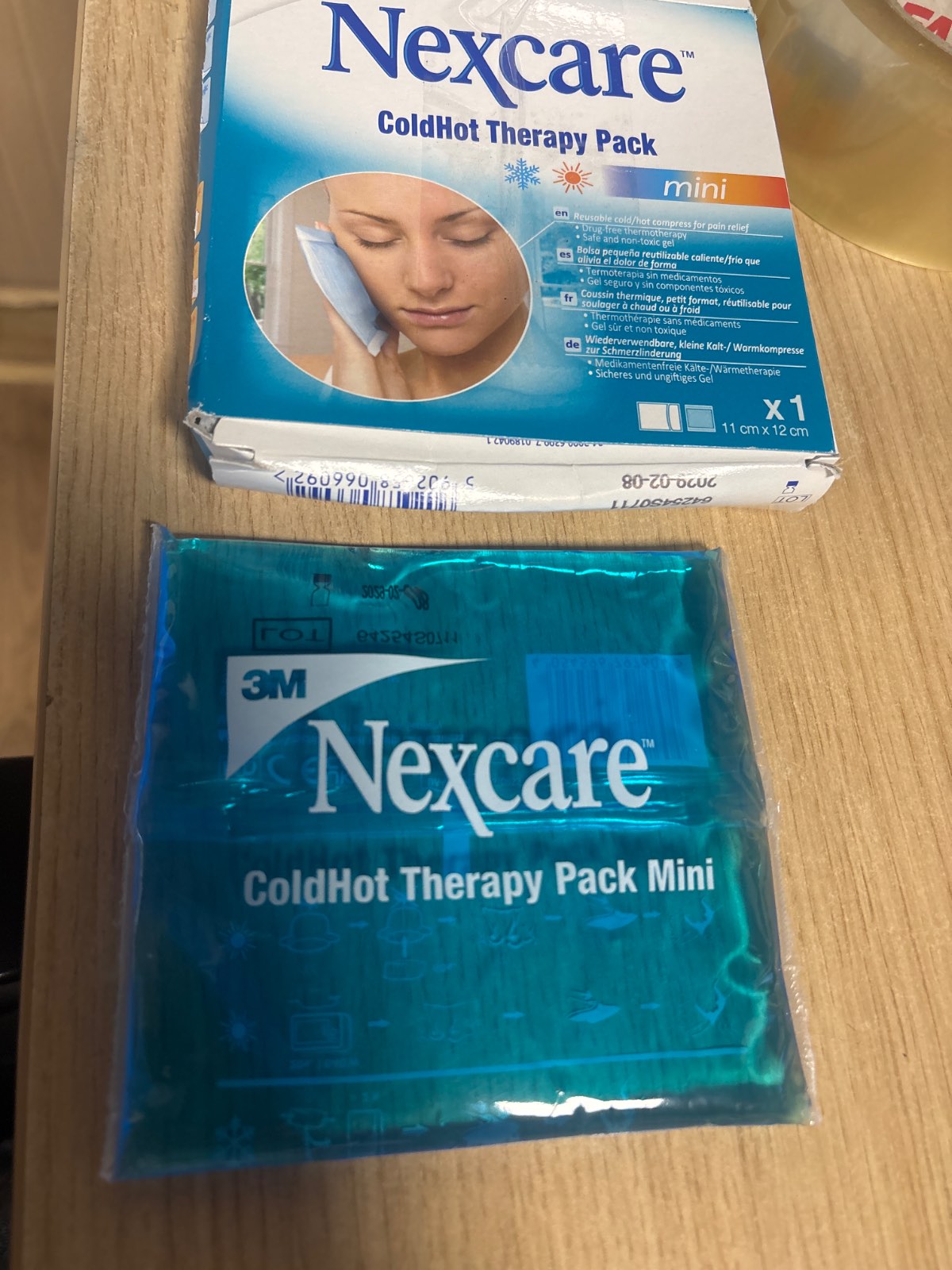318750 - NEXCARE Pako Mini Terapie ColdHot, 1 pako, Pako xheli e ripërdorshme me xhel jo-toksik, Ndihmon në lehtësimin e ënjtjes, inflamacionit dhe dhimbjes