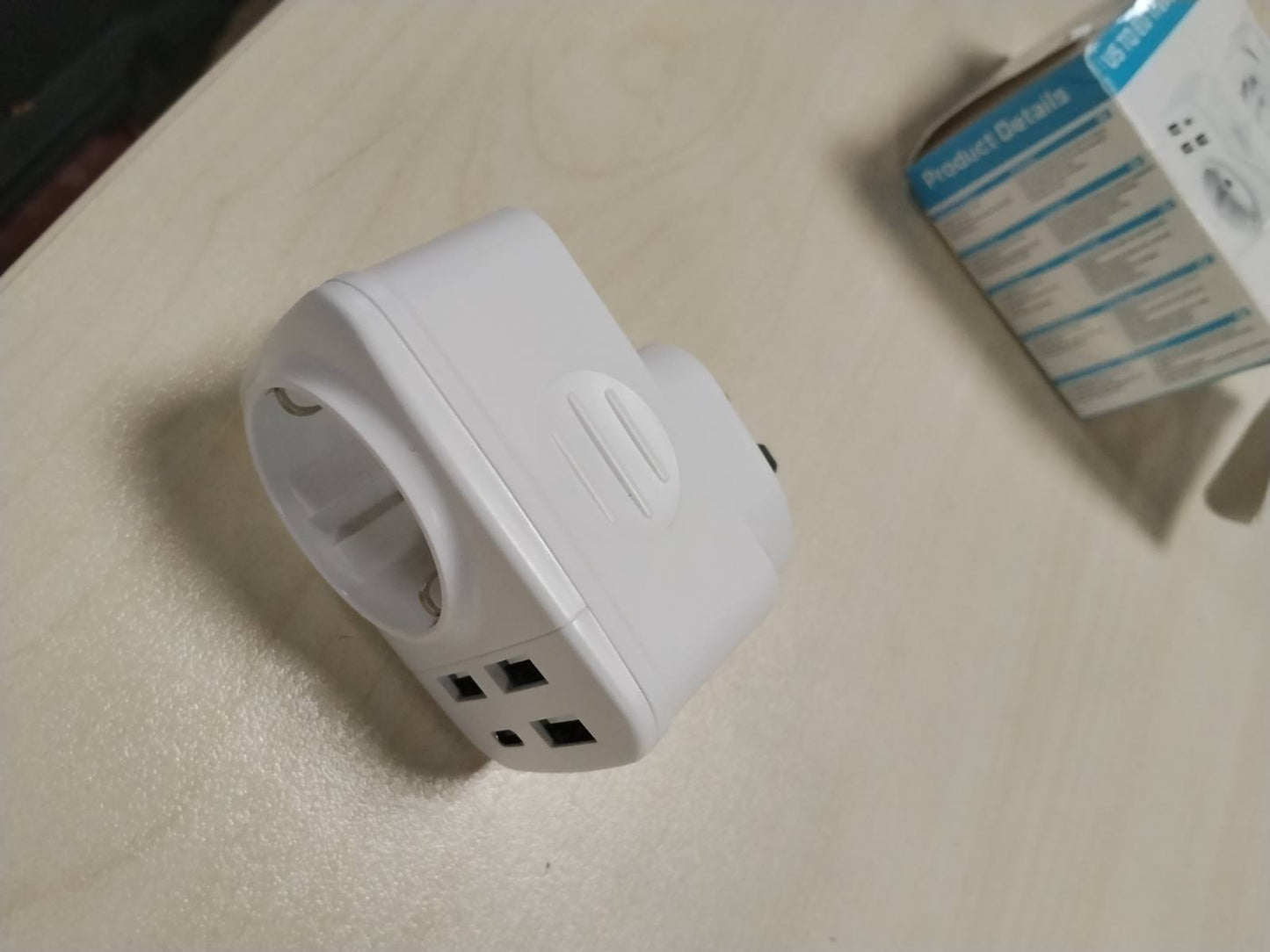 320370 - Hoppac Adaptues prize 5-në-1 për SHBA, 3 adaptorë USB-A (5V 2.4A) dhe 1 USB-C (5V 3A), për SHBA-në, Kanadanë, Meksikën, Tajlandën, Tipi B