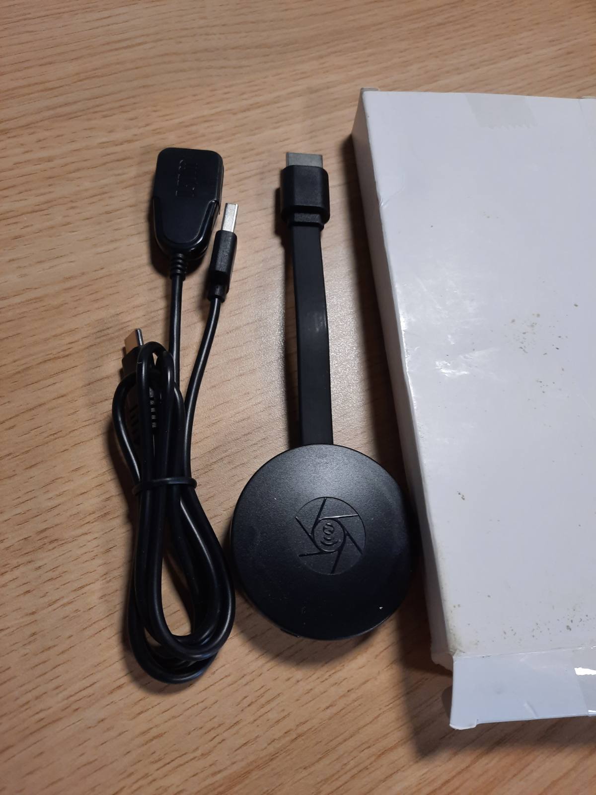 320272 - CHROMCAST Pajisje Chromecast për TV, Wi-Fi pa tel, Përshtatës për ekran, Transmetim 4K, Mbështet Android/IOS/Windows/Mac/Projektor