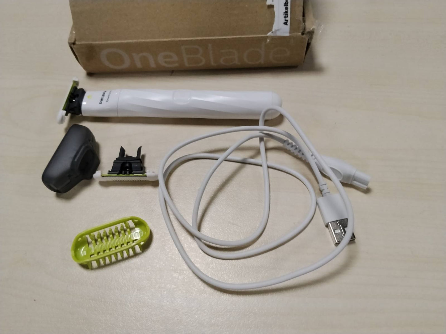 316021 - PHILIPS OneBlade Intime QP1924/30, rruajtje intime, rregullim dhe rruajtje me mbrojtje shtesë të lëkurës