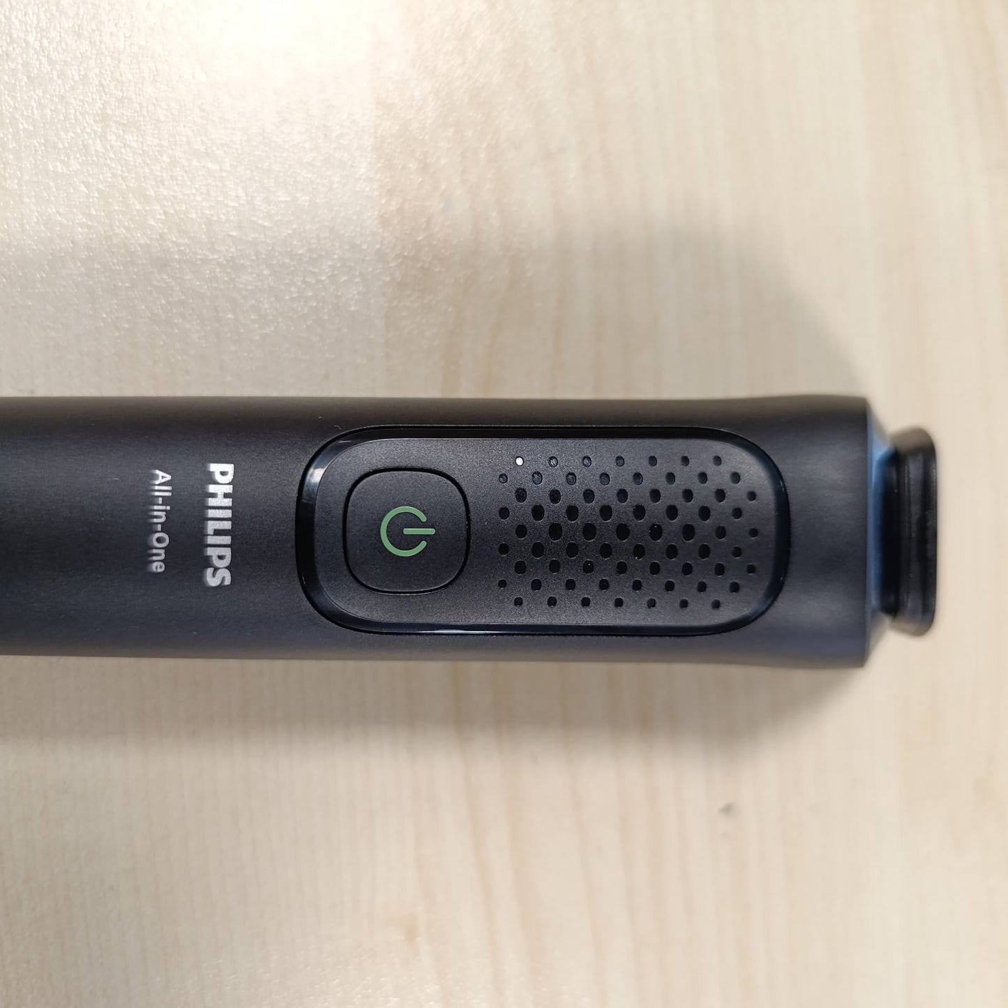 316235 - PHILIPS Makinë prerëse gjithçka-në-një Multigroom Series 3000, MG3930/15, me 7 aksesorë, tehe vetë-mprehëse, 10 gjatësi prerjeje