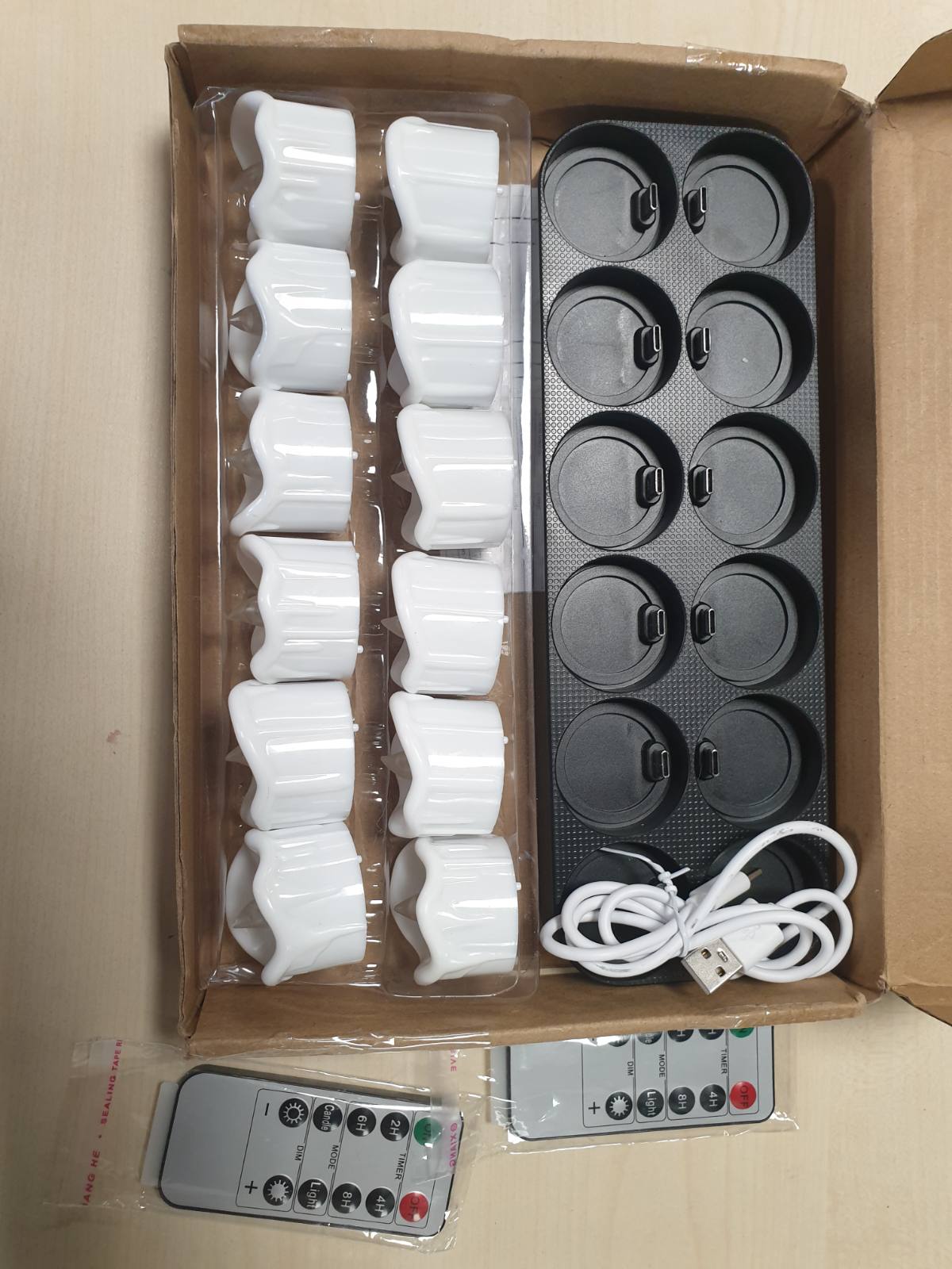 183641 - DAPHOMEU LED Drita e Çajit Të Rikarikueshme me Telekomandë, Pako 12 Copë, Funksion Kohëmatës dhe Stacion Karikimi - Qirinj Elektrik për Dekorim Dhome Ndenjje, Tavolinë, Halloween, Krishtlindje